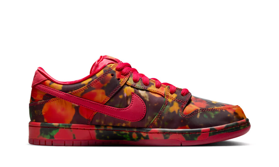 Nike Dunk Low SB "The Wizard of Oz Poppy Field" 2