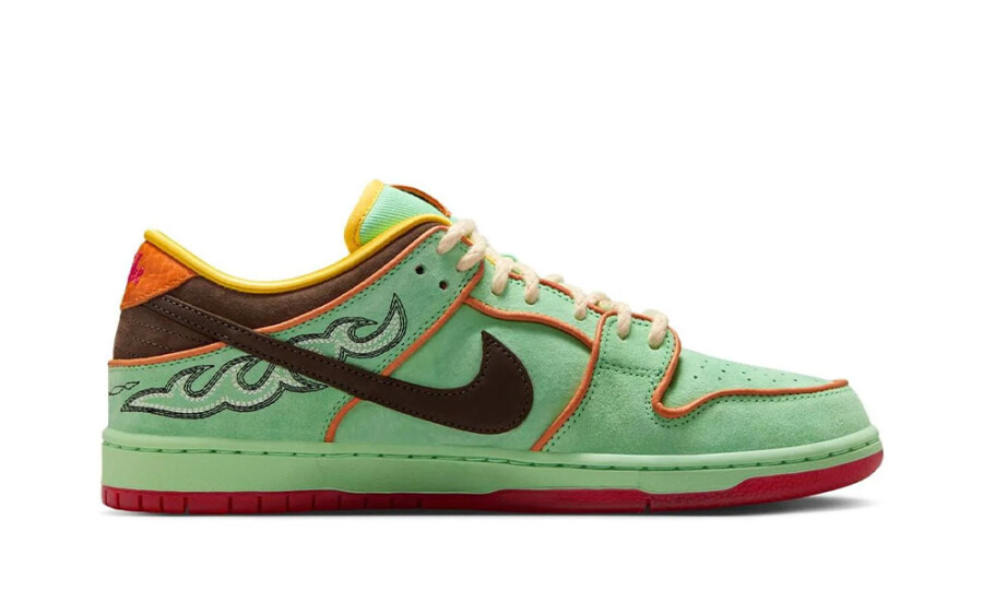 Nike Dunk Low SB "Rodeo Tourmaline" 2