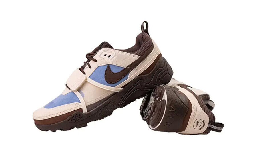 Nike Zoom Field Jaxx "Travis Scott Leche Blue" 2