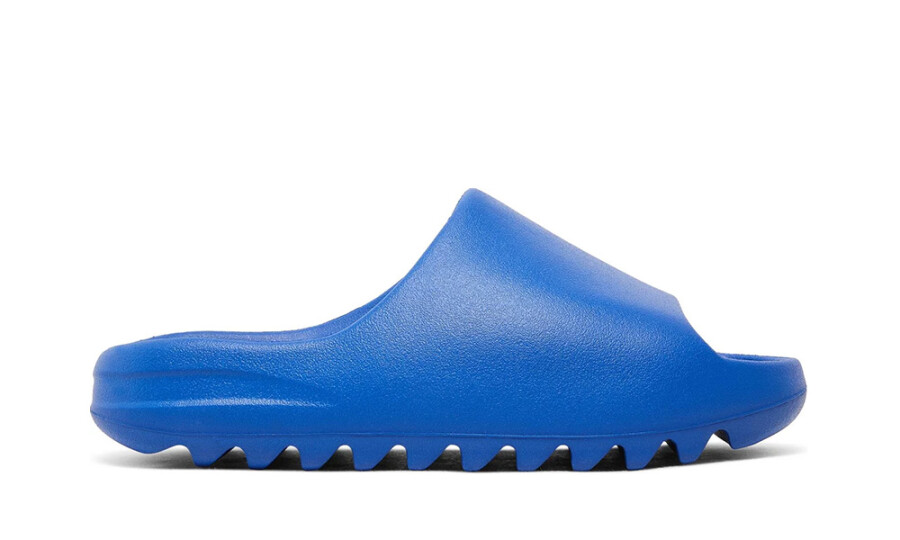 Yeezy Slide "Azure" 2