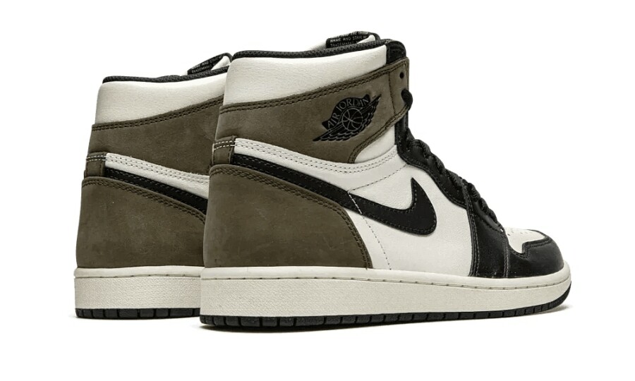 Jordan 1 Retro High "Dark Mocha" 3