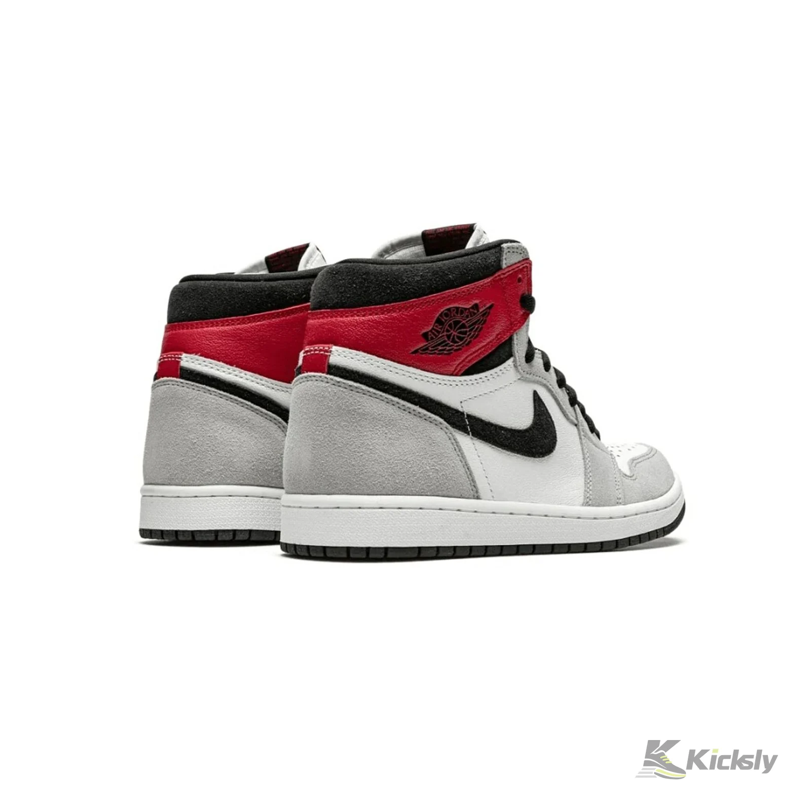 Jordan 1 Retro High "Light Smoke Grey" 3