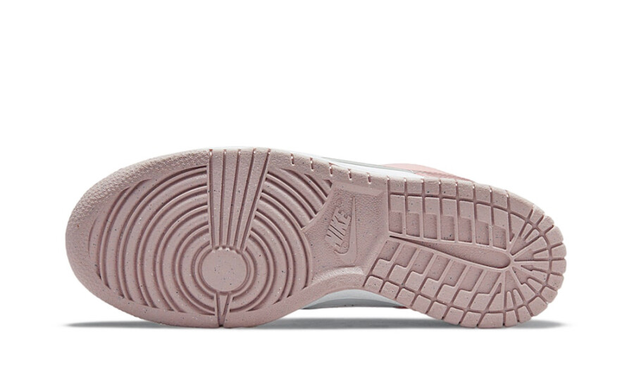Nike Dunk Low "Pink Velvet" (GS) 3