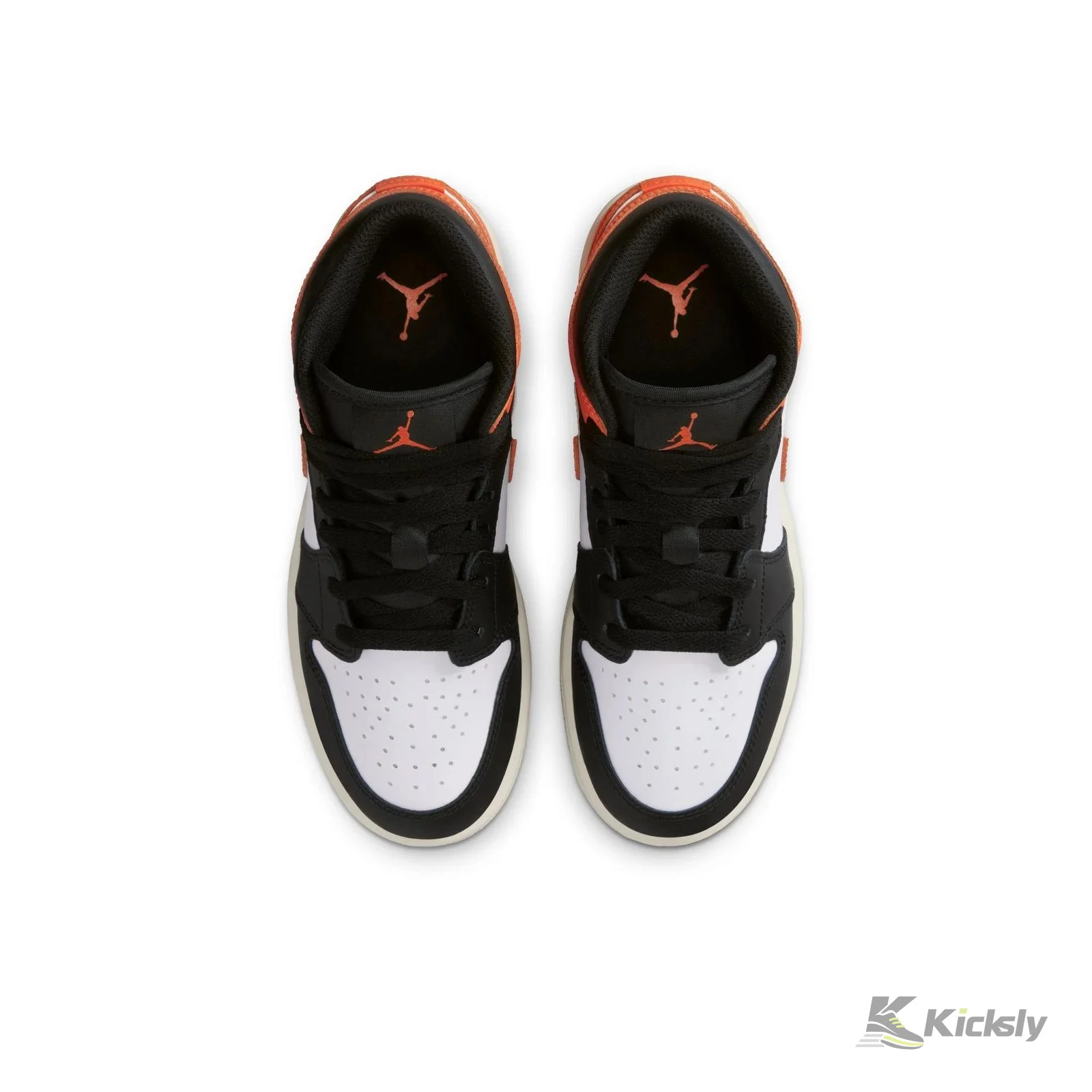 Jordan 1 Mid Black Toe Starfish (GS) 3