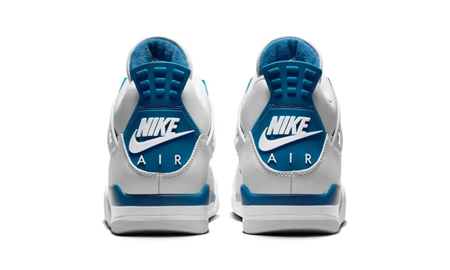 Jordan 4 "Military Blue" 3