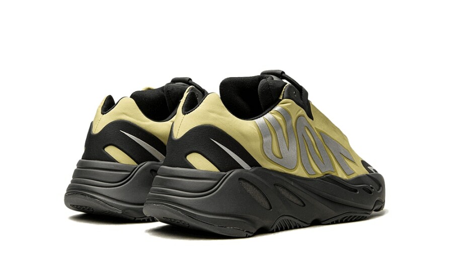 Yeezy Boost 700 MNVN Resin 3