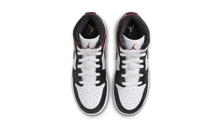 Jordan 1 Mid SE "Dark Pony" (GS) 3