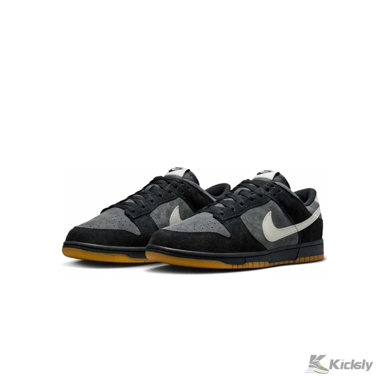 Nike Dunk Low SE Black Grey Gum 3