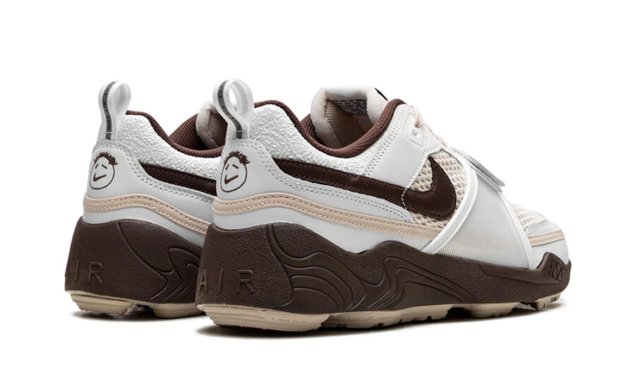 Nike Zoom Field Jaxx "Travis Scott Light Chocolate" 3