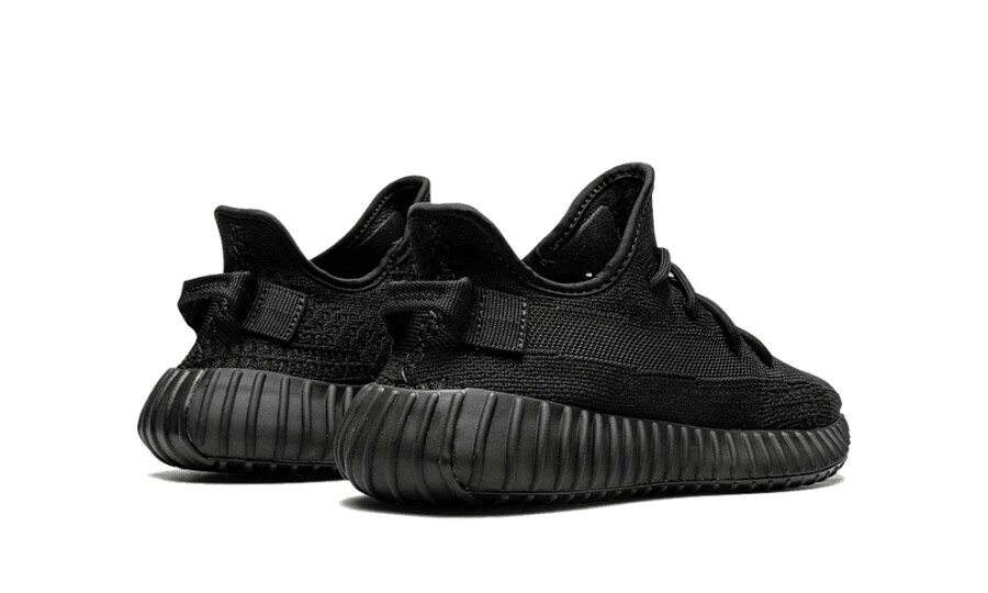 Yeezy Boost 350 V2 "Onyx" 3