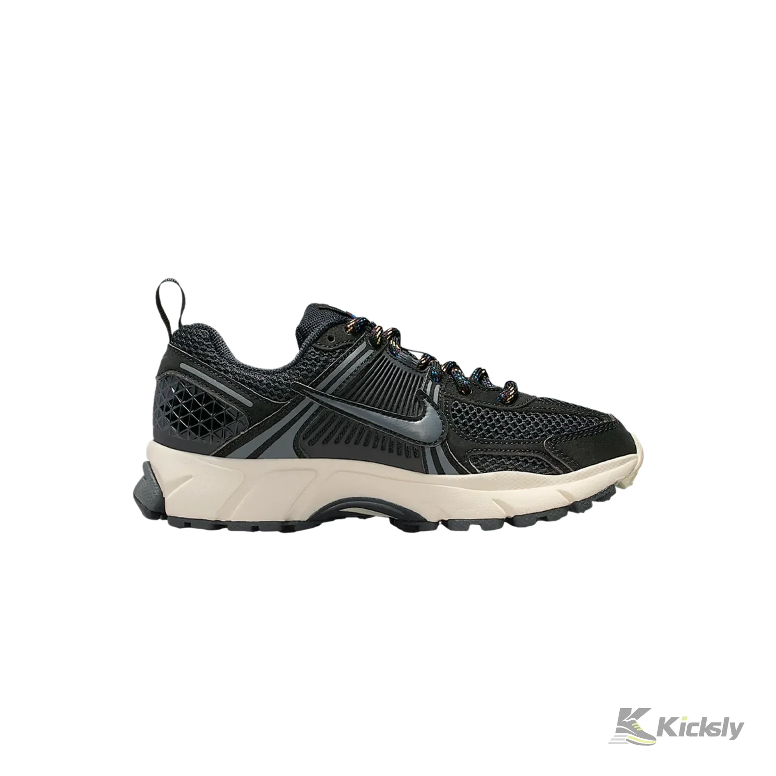 Nike Vomero 5 Black Soft Pearl Burgundy Crush (GS) 3
