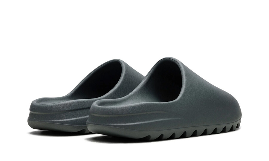Yeezy Slide "Slate Marine" 3