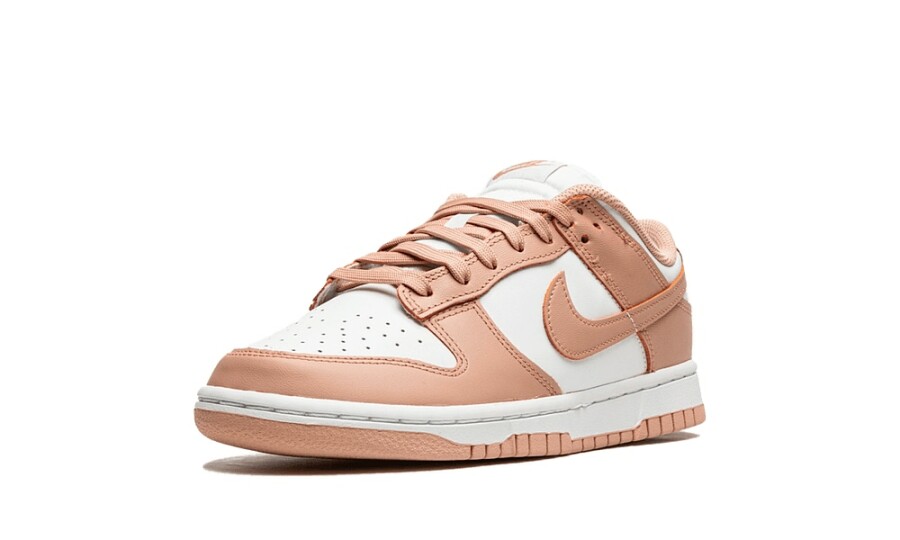 Nike Dunk Low "Rose Whisper" 4