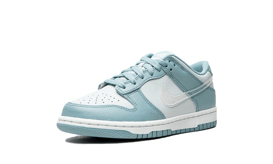 Nike Dunk Low "Aura Worn Blue Clear" (GS) 4