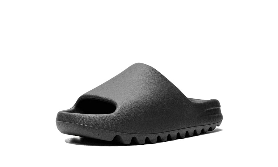 Yeezy Slide "Onyx" 4