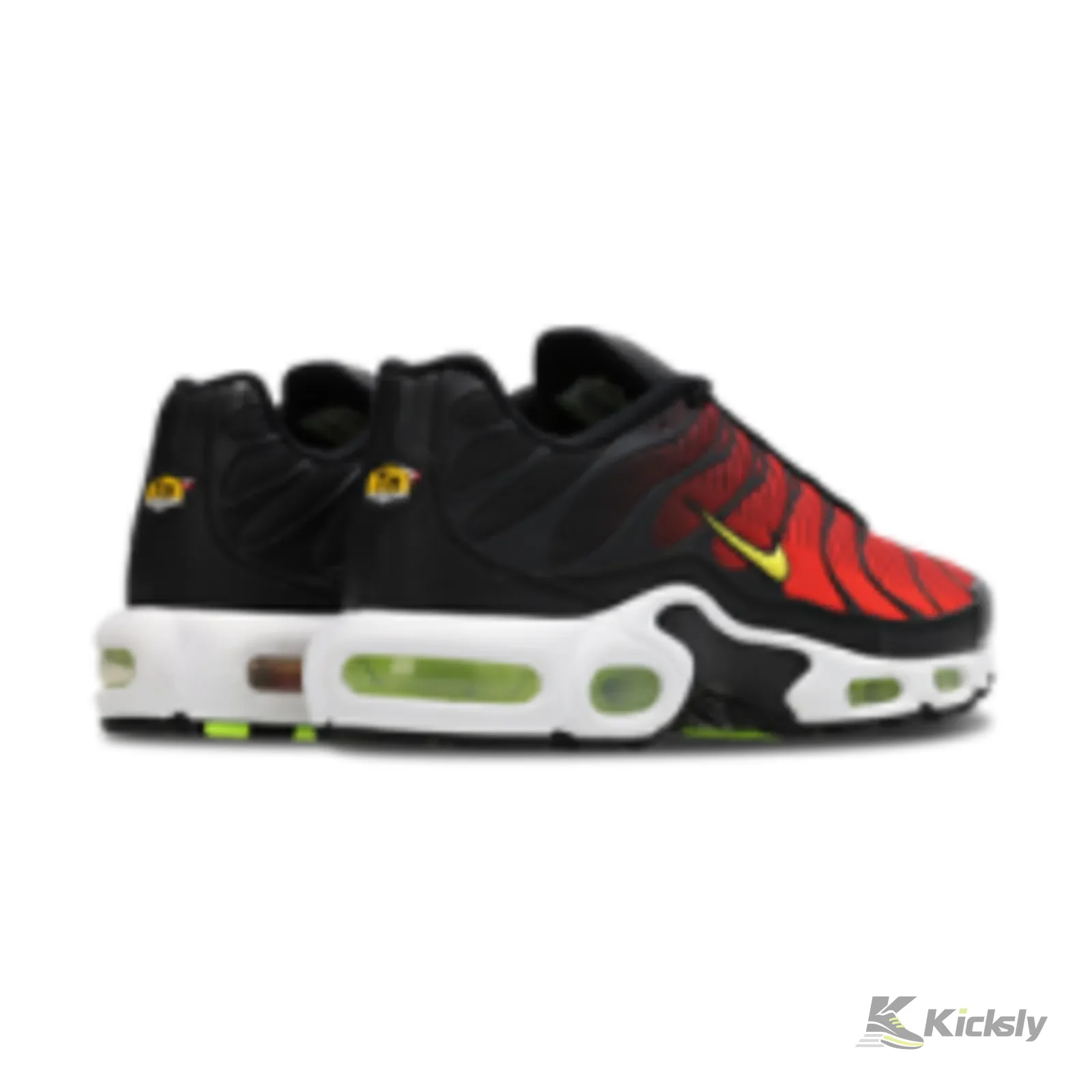 Nike Air Max Plus Light Crimson 4