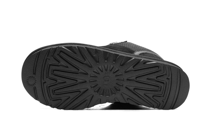 UGG Lowmel "Black" 5