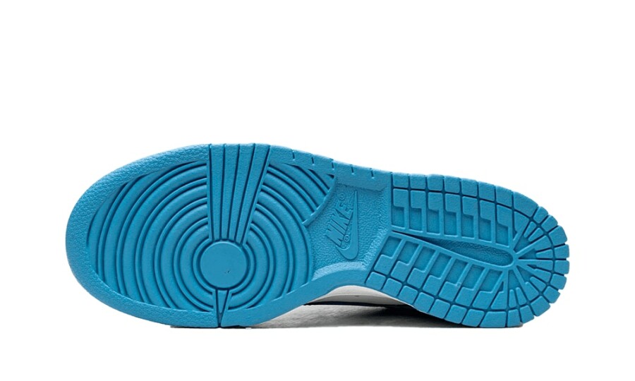 Nike Dunk Low "UNC 2021" (GS) 5