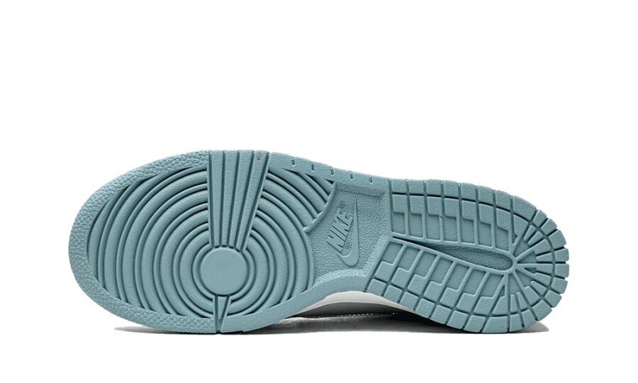 Nike Dunk Low "Aura Worn Blue Clear" (GS) 5