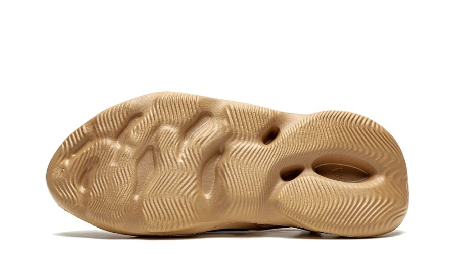 YEEZY Foam RNNR "Ochre" 5